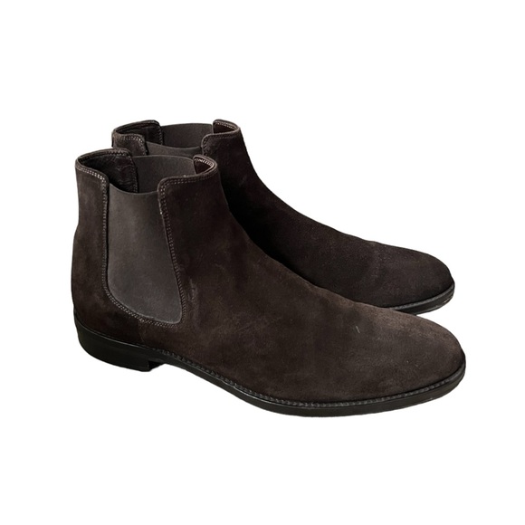 Salvatore Ferragamo Brown Suede Classic Chelsea Boots Side 10 - Picture 9 of 13